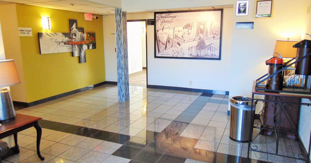 Super 8 By Wyndham South Boston Va Motel Cameră foto